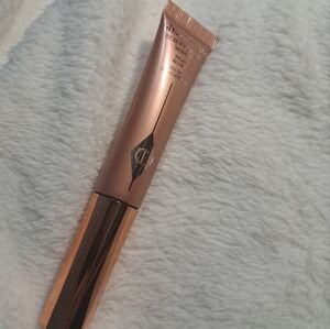 Charlotte Tilbury Glowgasm Beauty Light Wand Blush.